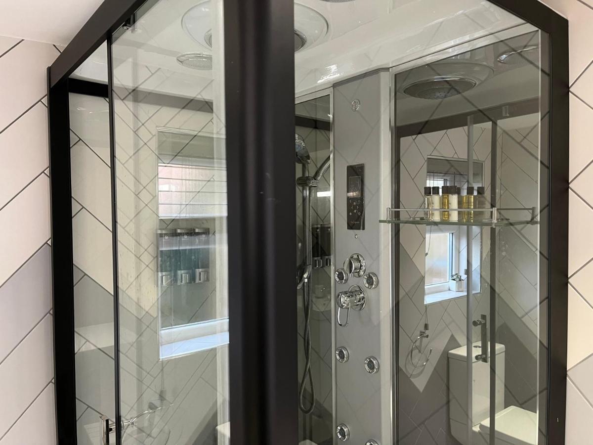 Man Studio - Stereoshower Freeparking 5Min-Metro Манчестер Экстерьер фото
